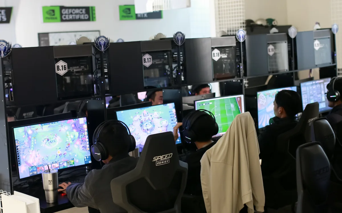 Dịch Vụ Thiết Kế Và Lắp Đặt Phòng Game Net Đà Lạt